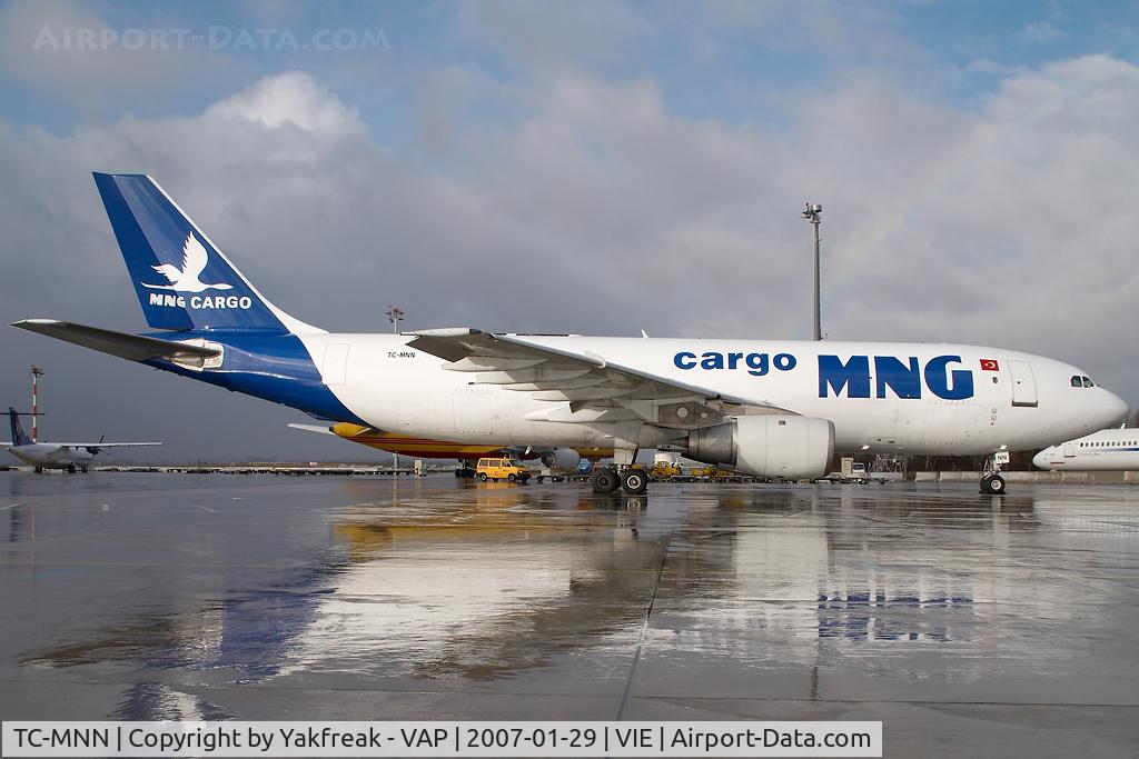 TC-MNN, 1981 Airbus A300B4-203F C/N 126, Airbus A300F MNG