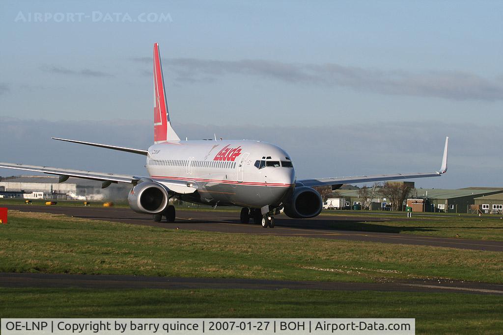 OE-LNP, 2002 Boeing 737-8Z9 C/N 30420, LAUDA 737
