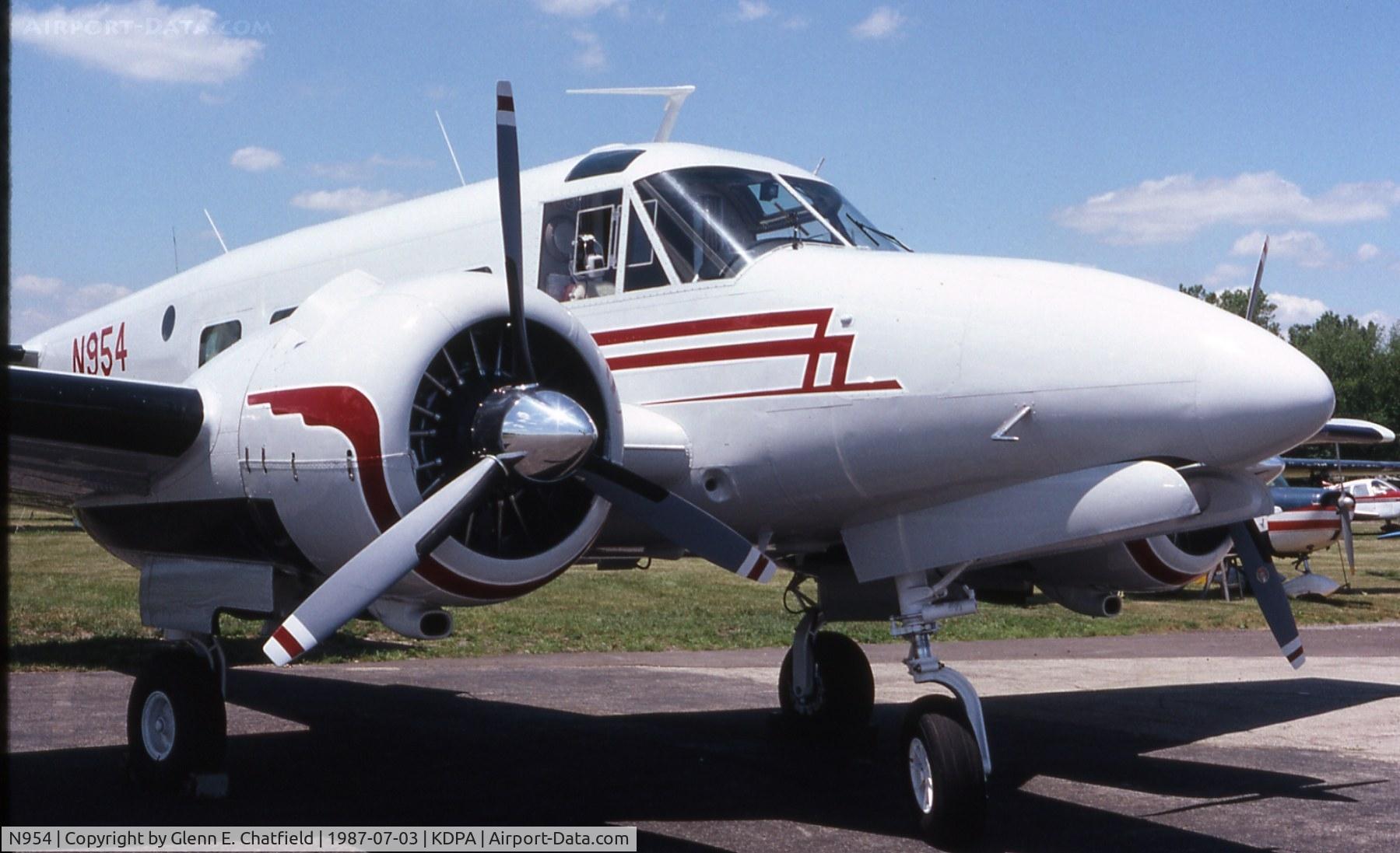 N954, 1964 Beech H-18 Tri-Gear C/N BA-670, A fine looking Twin Beech