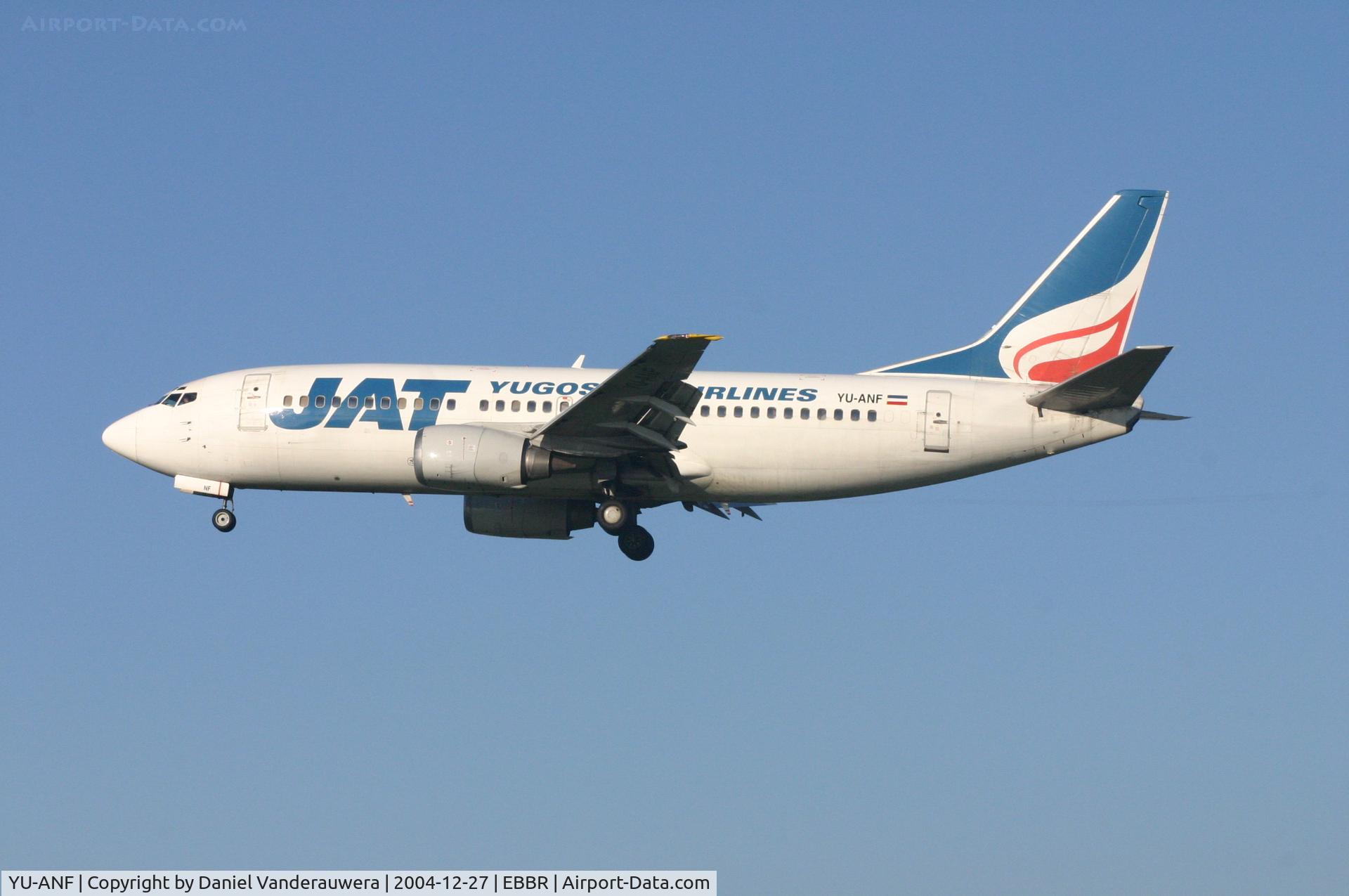 YU-ANF, 1985 Boeing 737-3H9 C/N 23330/1136, descending to rwy 25L