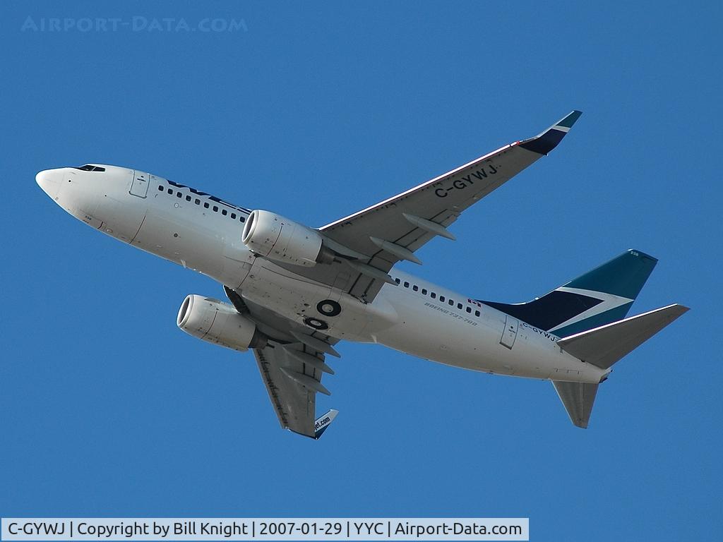 C-GYWJ, 2006 Boeing 737-7CT C/N 32772, off 16