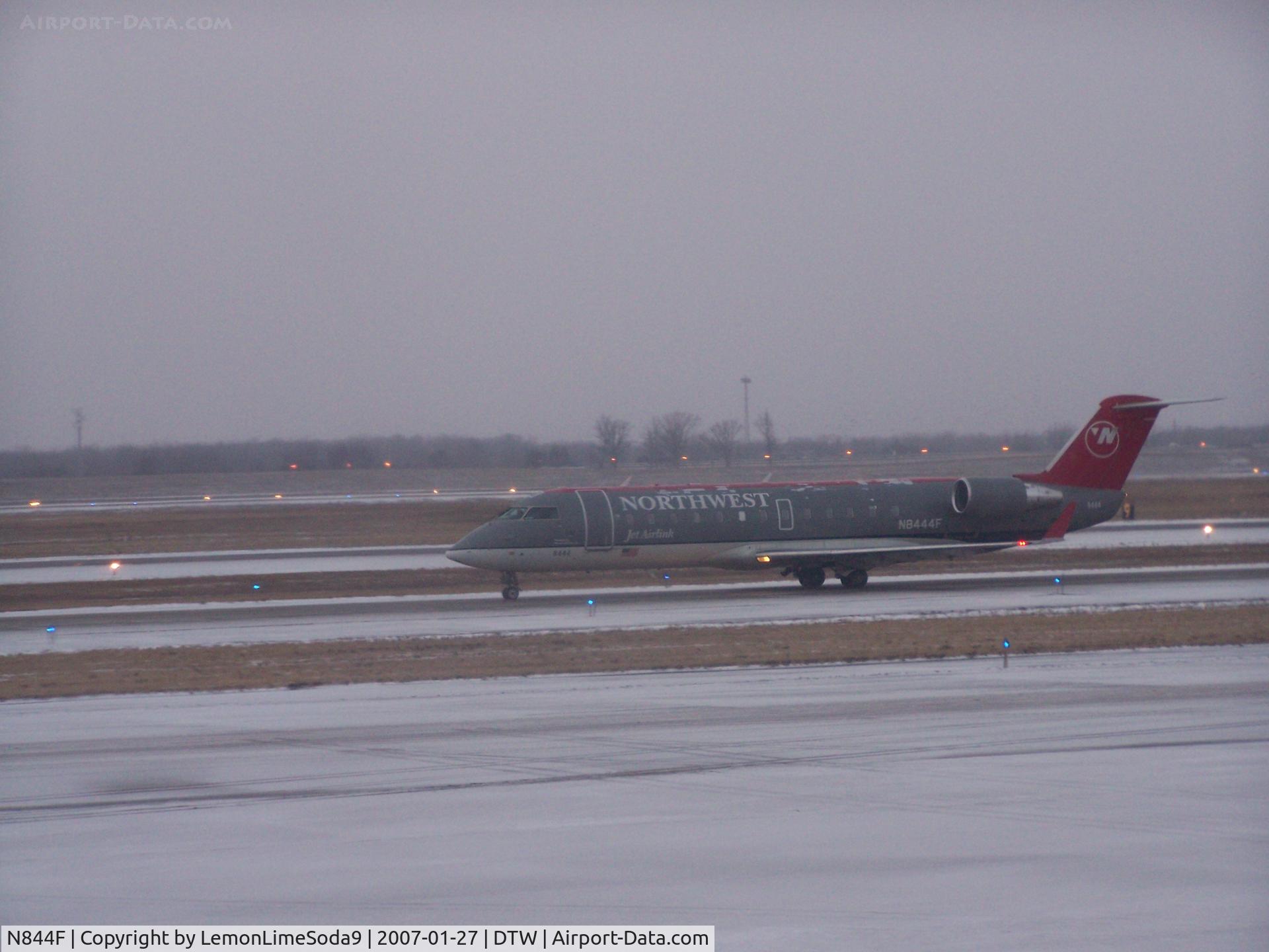 N844F, 1982 Dassault-breguet Falcon 10 C/N 201, This was taken on a Mad Dog at the gate.