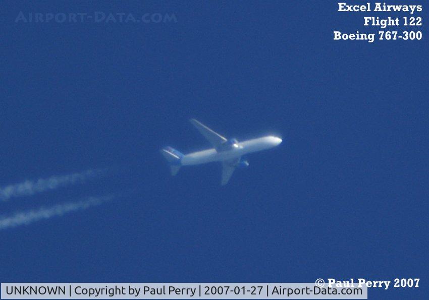 UNKNOWN, Contrails Various C/N Unknown, Looking at the tail,you can see that it isn't in the newest livery, but not the oldest, either