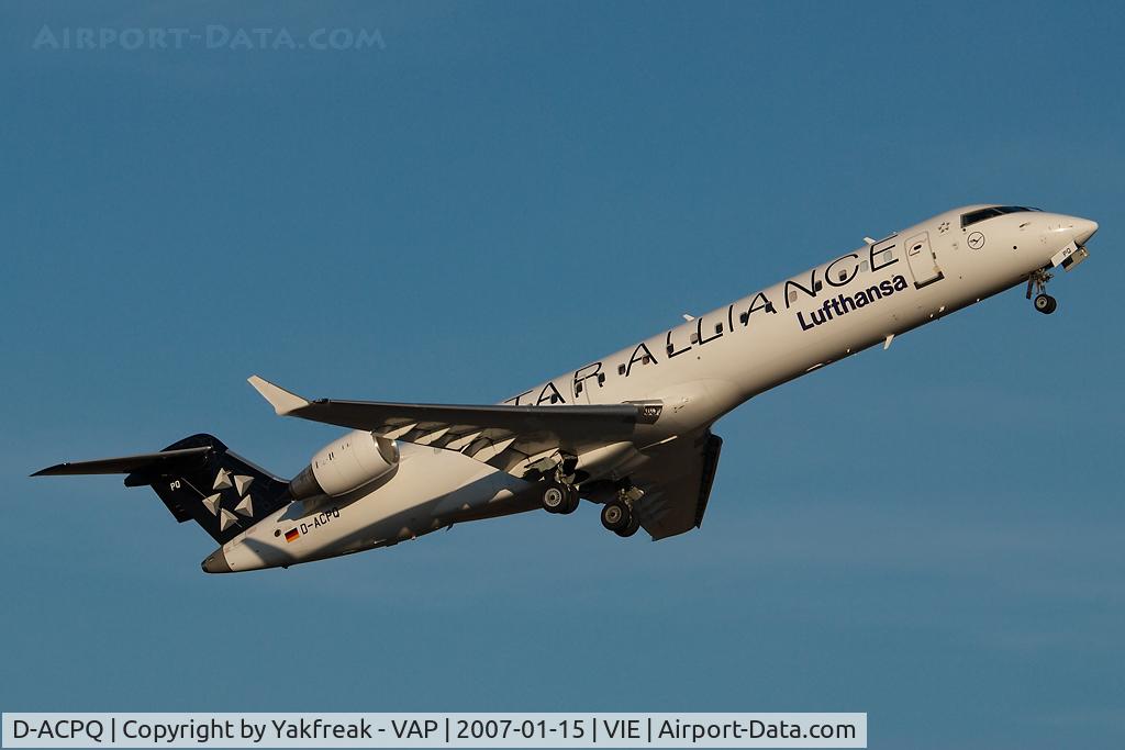 D-ACPQ, 2003 Canadair CRJ-700 (CL-600-2C10) Regional Jet C/N 10091, Lufthansa Canadair Regionaljet 700 in Star Alliance colors