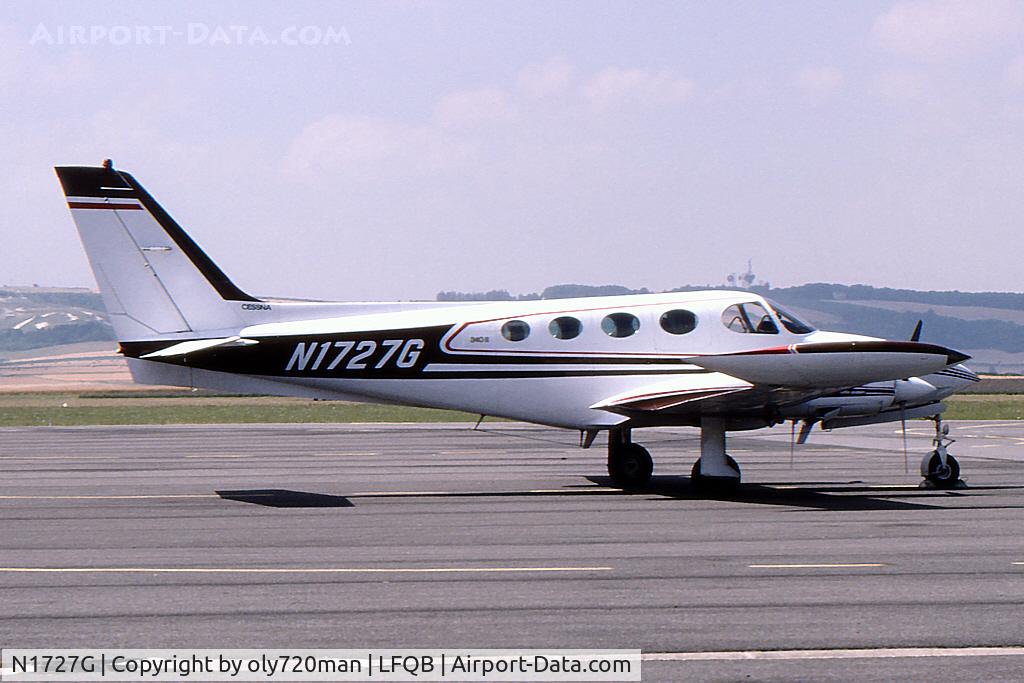 N1727G, 1975 Cessna 340 II C/N 340-0521, On the ground at Troyes