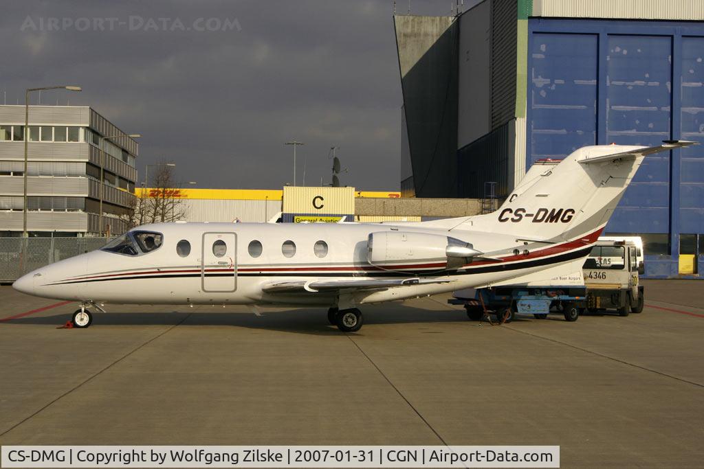 CS-DMG, 2005 Raytheon Beechjet 400A C/N RK-417, visitor