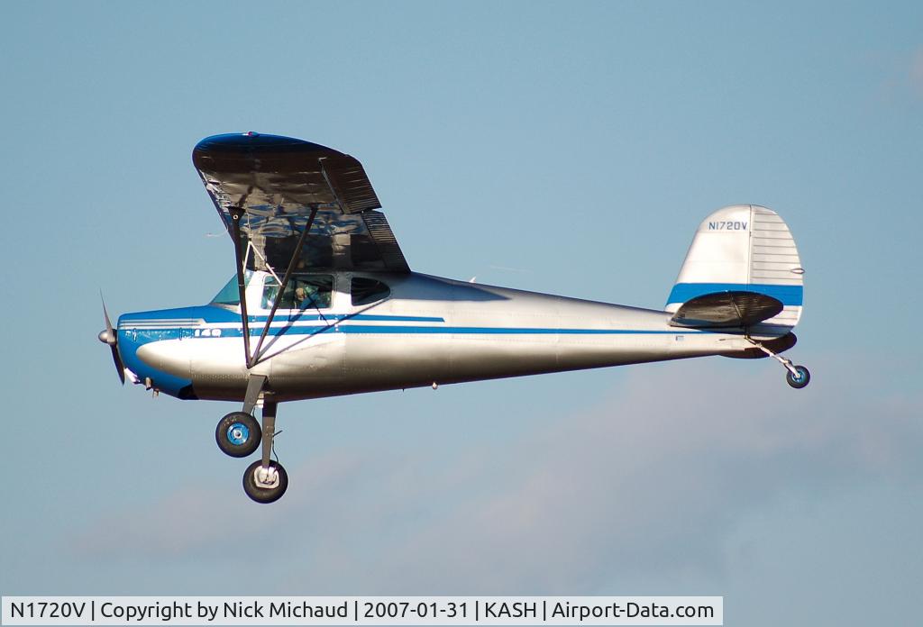 N1720V, 1947 Cessna 140 C/N 13905, 1947 Cessna!! landing on 32