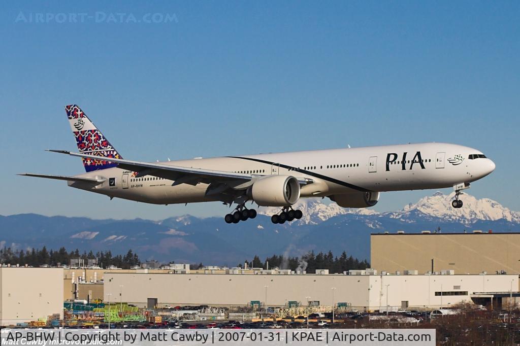 AP-BHW, 2007 Boeing 777-340/ER C/N 33779, First flight from Paine Field