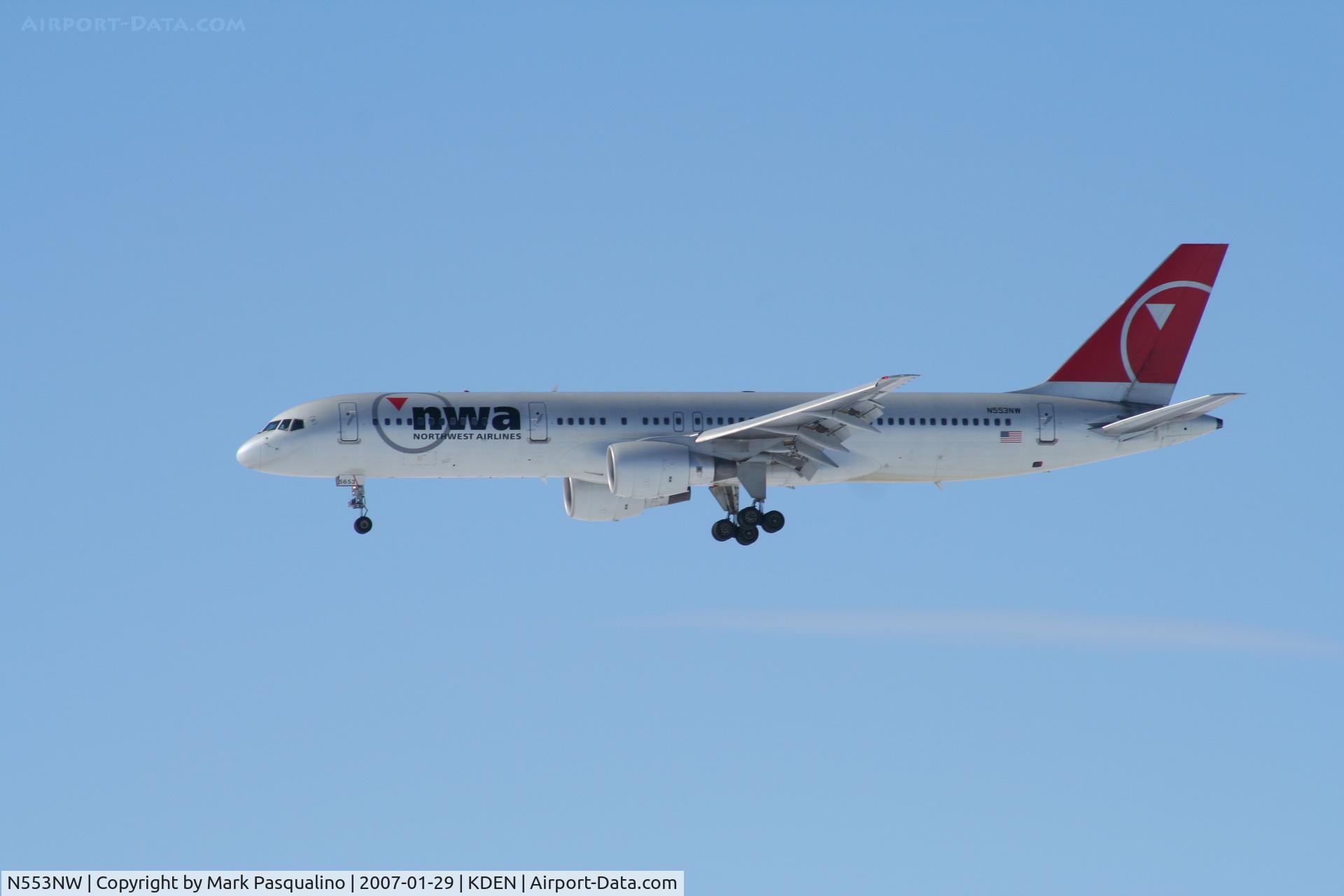 N553NW, 2001 Boeing 757-251 C/N 26500, Boeing 757-200