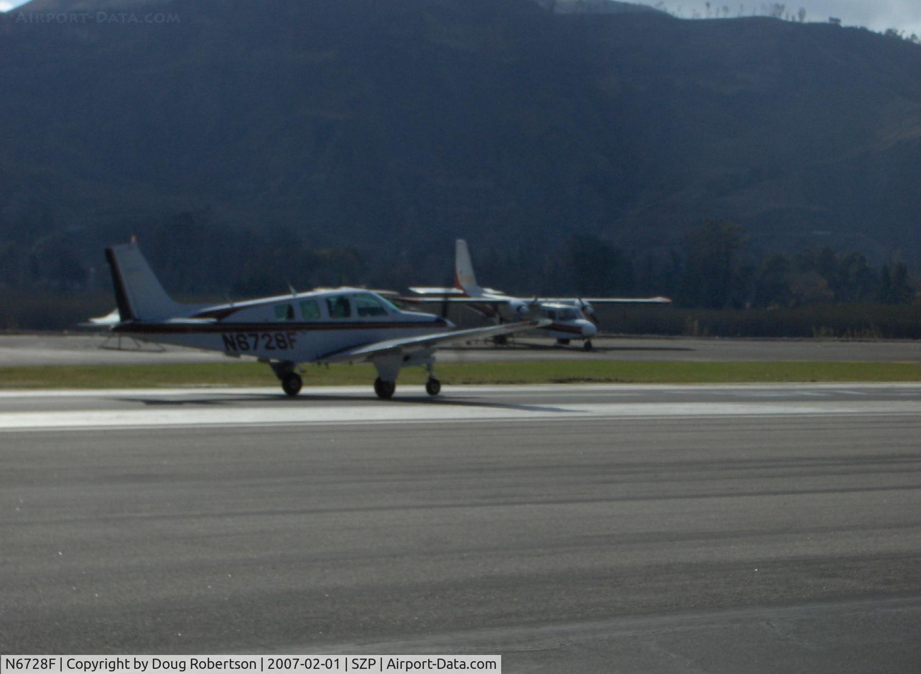 N6728F, 1983 Beech B36TC Bonanza C/N EA-379, 1983 Beech B36TC BONANZA, Continental TSIO-520-UB Turbo Charged 300 Hp, takeoff roll rwy 22