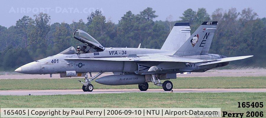 165405, McDonnell Douglas F/A-18C Hornet C/N 1433, No low-vis on this Charlie model from the Blue Blasters