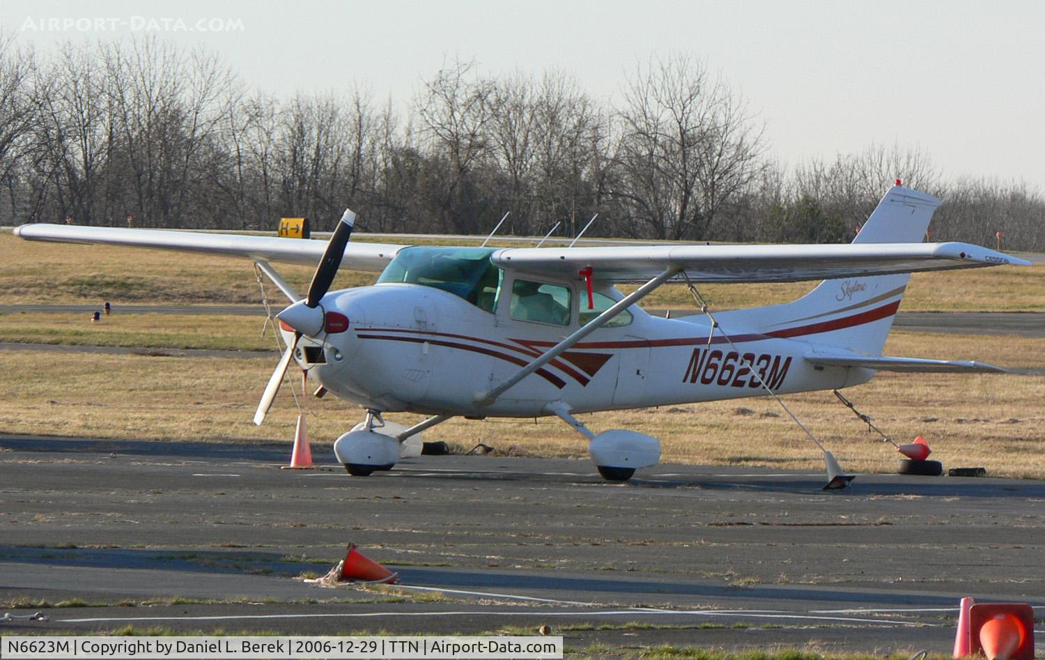 N6623M, 1975 Cessna 182P Skylane C/N 18263784, Over three decades old and still a good looker!