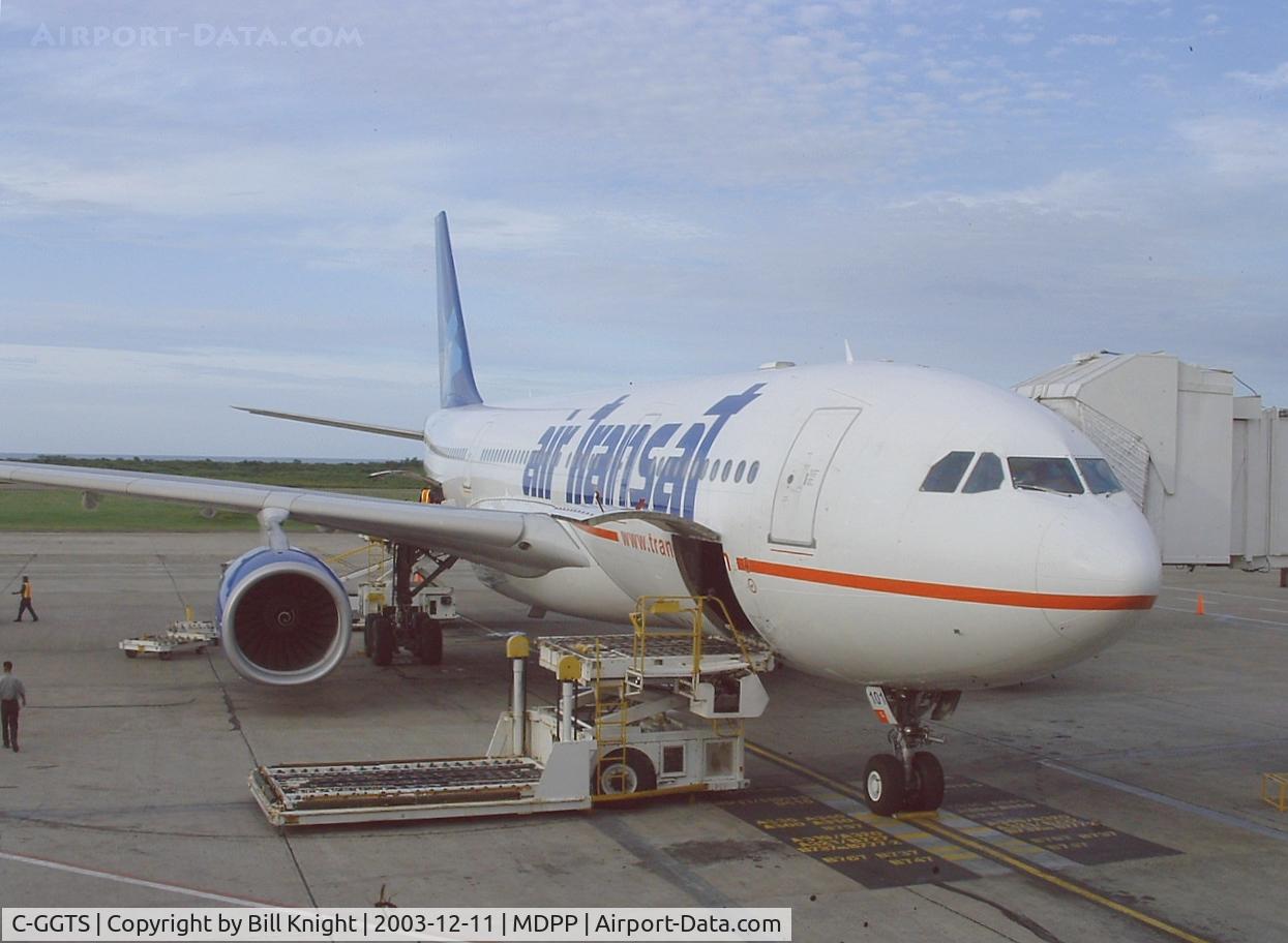 C-GGTS, 1999 Airbus A330-243 C/N 250, Shot through term. window during 2 beer stopover