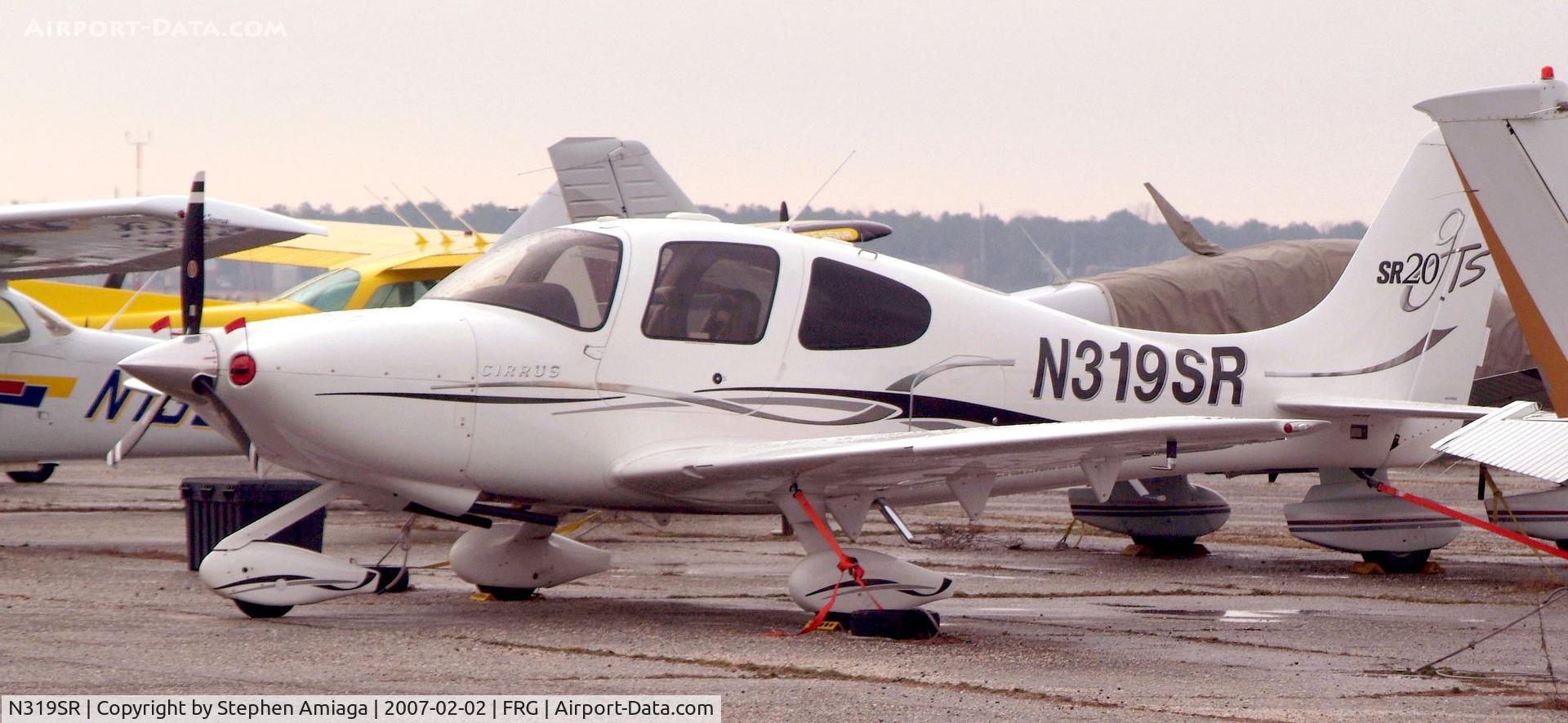 N319SR, 2006 Cirrus SR20 C/N 1702, Cirrus on the Alfa Ramp...