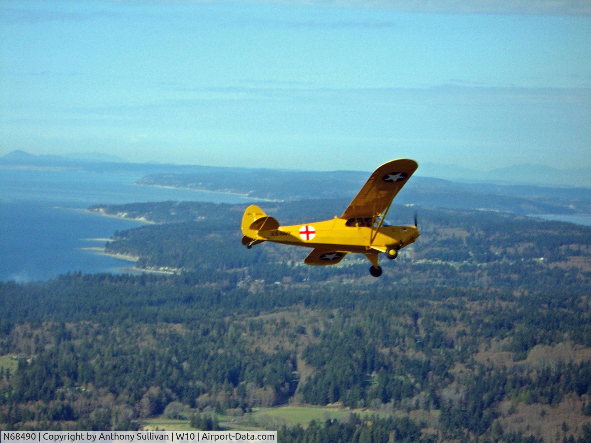 N68490, 1943 Piper J-5C Cub Cruiser C/N 5-1456, HE-1 over Whidbey Island WA