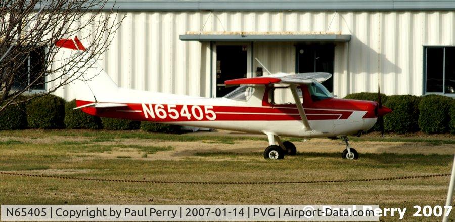 N65405, 1978 Cessna 152 C/N 15281531, Parked on the grass, all that's missing is a picnic basket