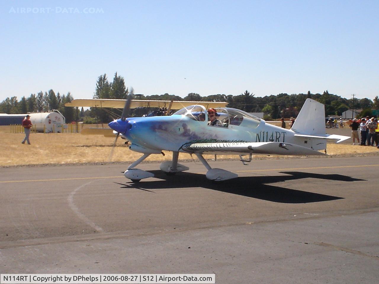 N114RT, 2001 Vans RV-6A C/N 60046, 114RT taxies out to the active