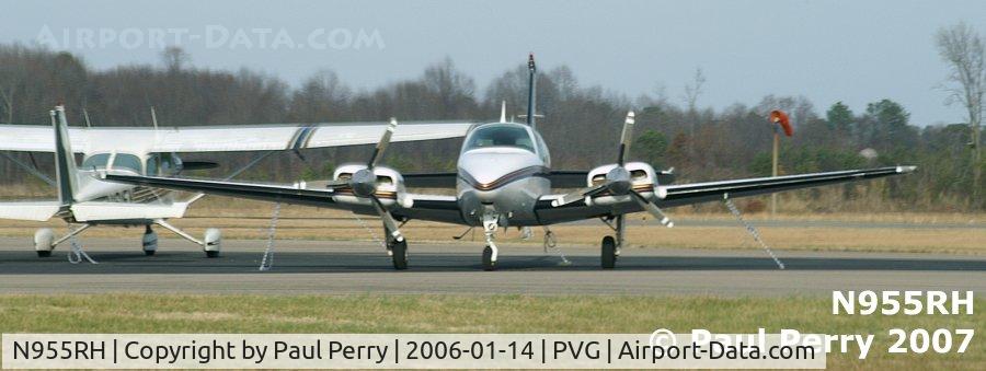 N955RH, 1977 Beech 95-B55 (T42A) Baron C/N TC-2095, Head on with the Beech