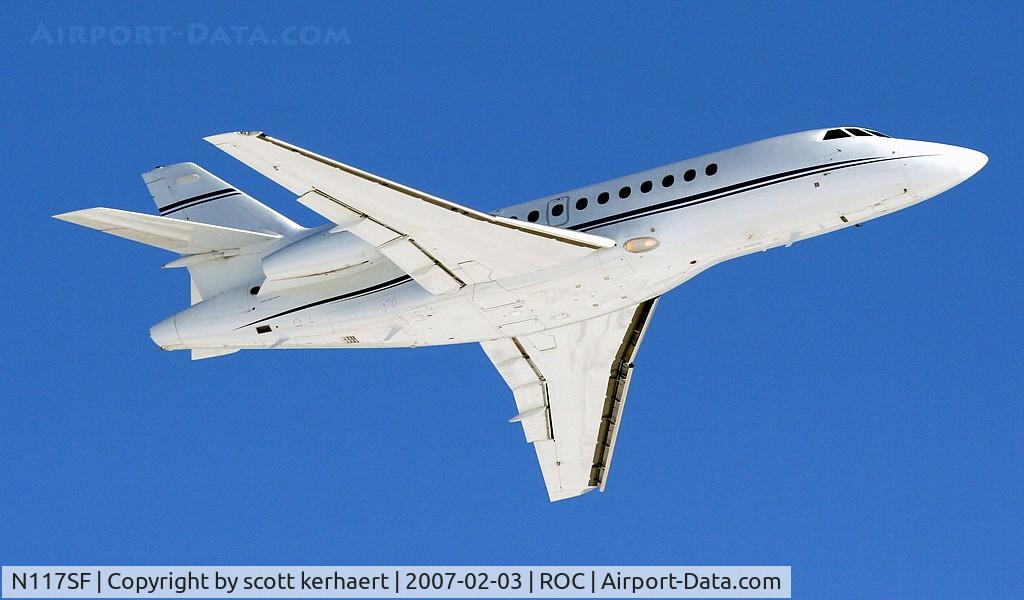 N117SF, 1988 Dassault Falcon 900 C/N 55, departing for FLL