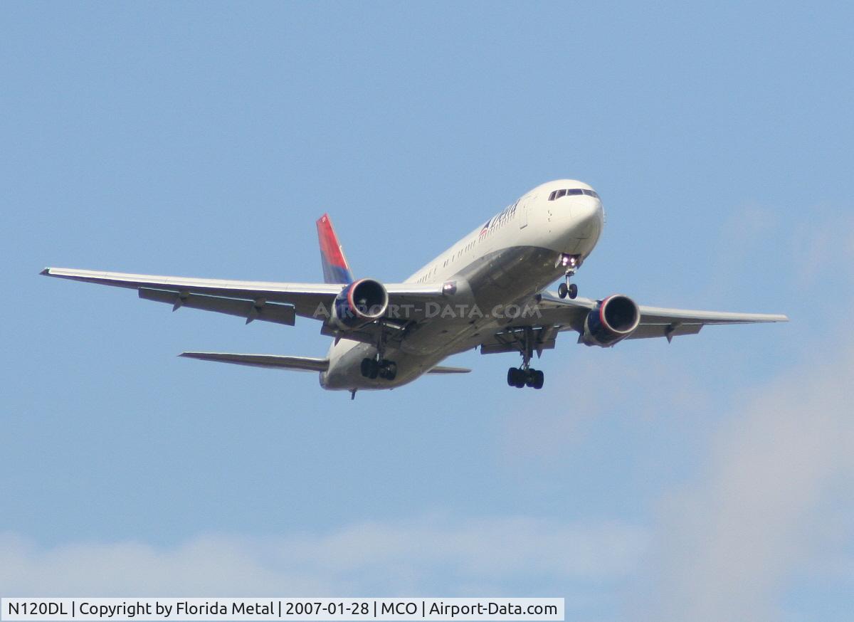 N120DL, 1986 Boeing 767-332 C/N 23279, Delta 767