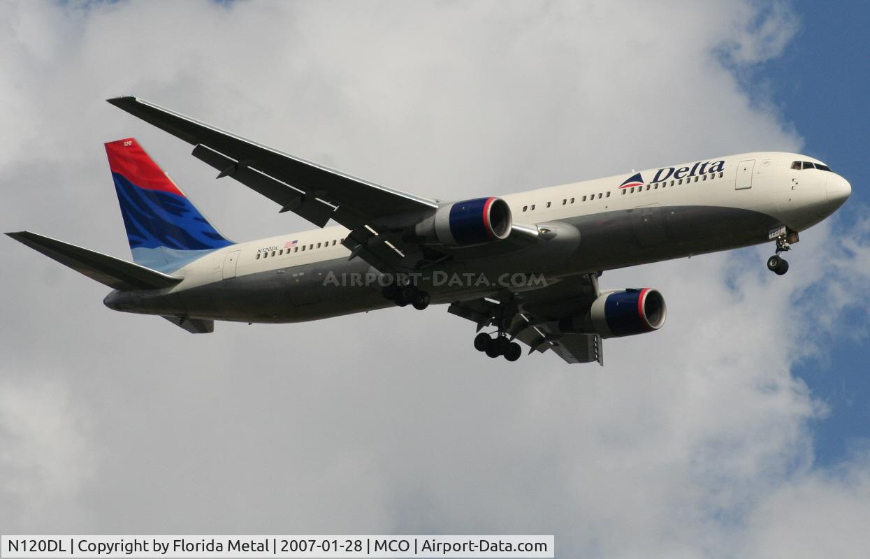 N120DL, 1986 Boeing 767-332 C/N 23279, Delta 767