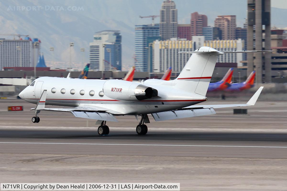 N71VR, 1996 Gulfstream Aerospace Gulfstream IVSP C/N 1290, Las Vegas Sands Corporation 1996 Gulfstream G-IV(SP) N71VR, from John Wayne Airport Orange County (KSNA), landing on RWY 25L.