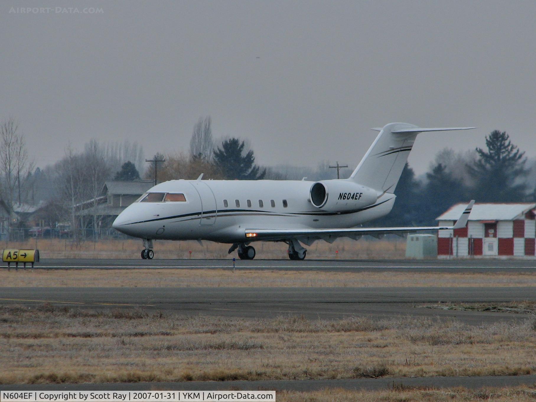 N604EF, 1982 Canadair Challenger 600 (CL-600-1A11) C/N 1068, Departing YKM on a foggy morning