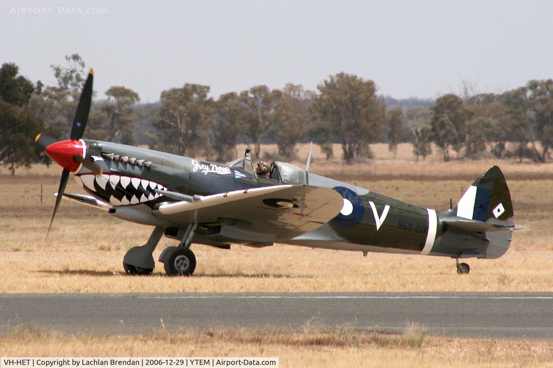 VH-HET, 1944 Supermarine 359 Spitfire HF.VIIIc C/N 6S/581740, Supermarine Spitfire HF Mk8