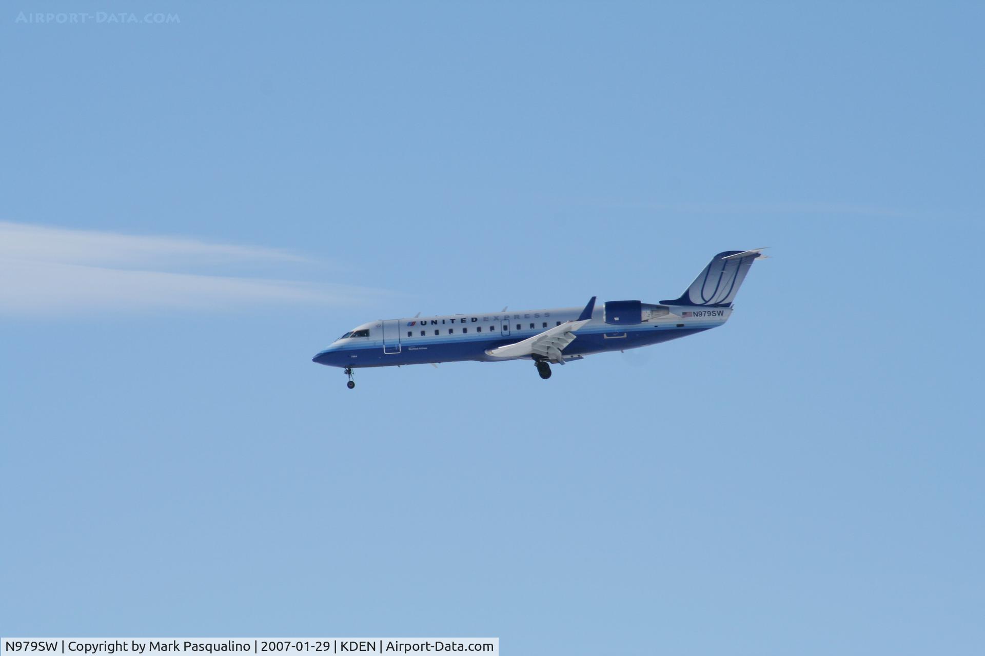 N979SW, 2004 Bombardier CRJ-200ER (CL-600-2B19) C/N 7954, CL-600-2B19