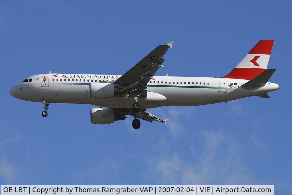 OE-LBT, 2000 Airbus A320-214 C/N 1387, Austrian Airlines Airbus A320 (still in old colors)