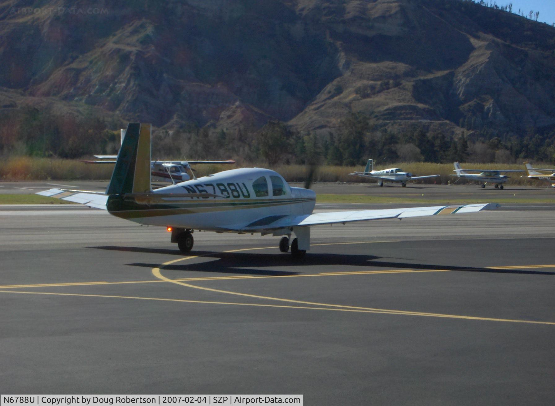 N6788U, 1963 Mooney M20D Master C/N 174, 1963 Mooney M20D/C MASTER conversion to retractible gear, Lycoming O&VO-360 180 Hp, taxi
