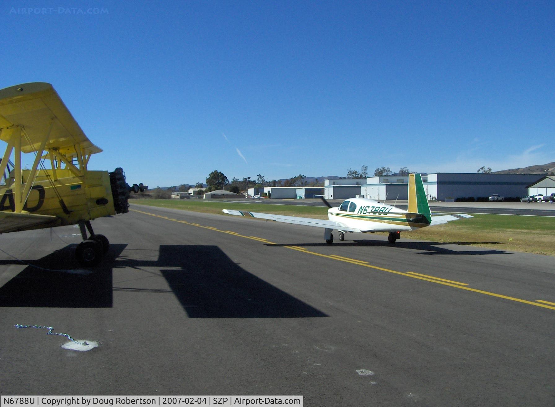 N6788U, 1963 Mooney M20D Master C/N 174, 1963 Mooney M20D/C MASTER conversion to retractible gear, Lycoming O&VO-360 180 Hp, taxi to transient parking