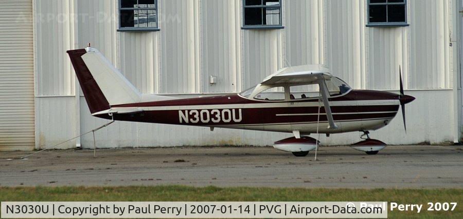 N3030U, 1963 Cessna 172E C/N 17250630, And the starboard side of this 172