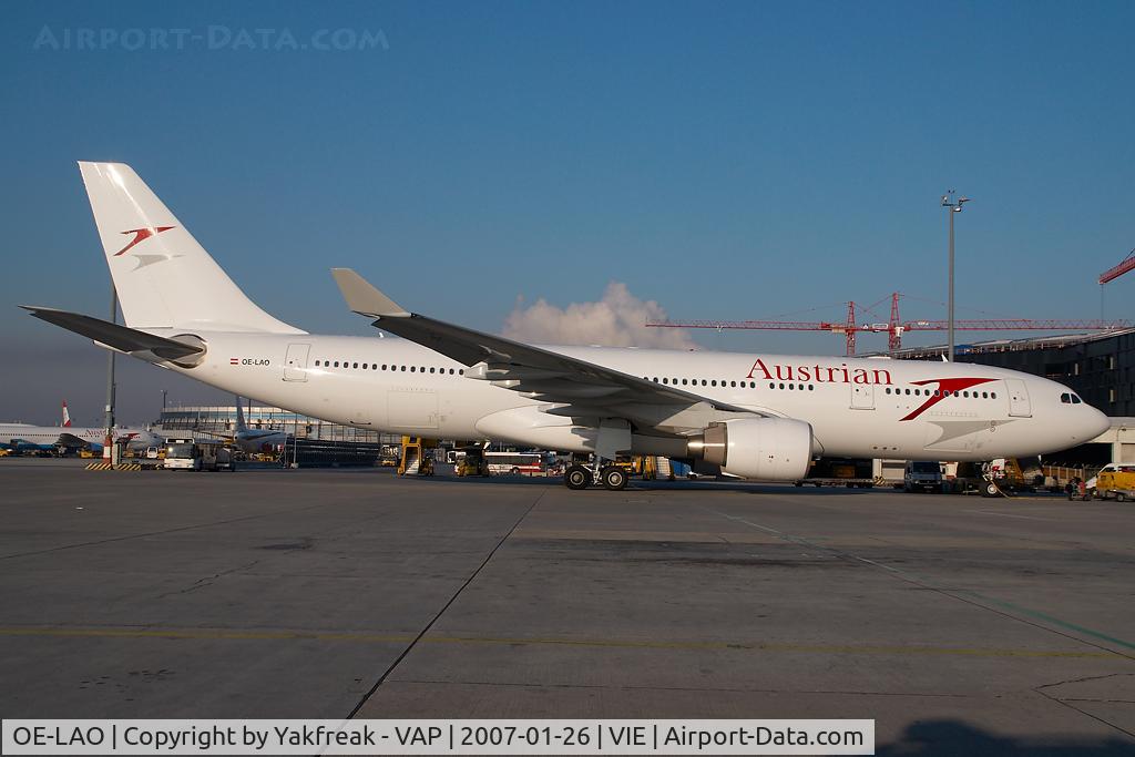 OE-LAO, 2000 Airbus A330-223 C/N 181, Austrian Airlines Airbus A330-200