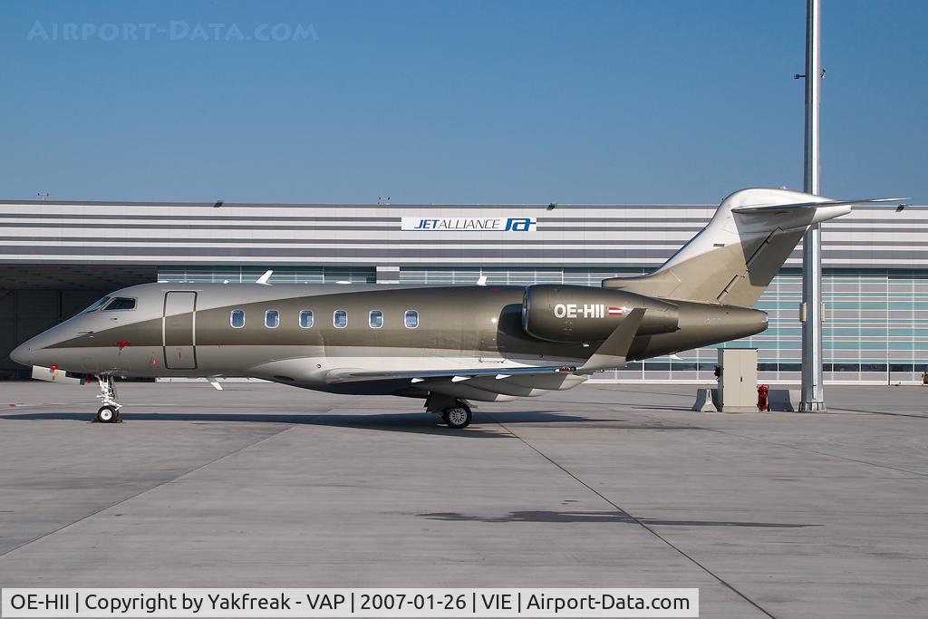 OE-HII, Bombardier Challenger 300 (BD-100-1A10) C/N 20111, Amira Air Challenger 300