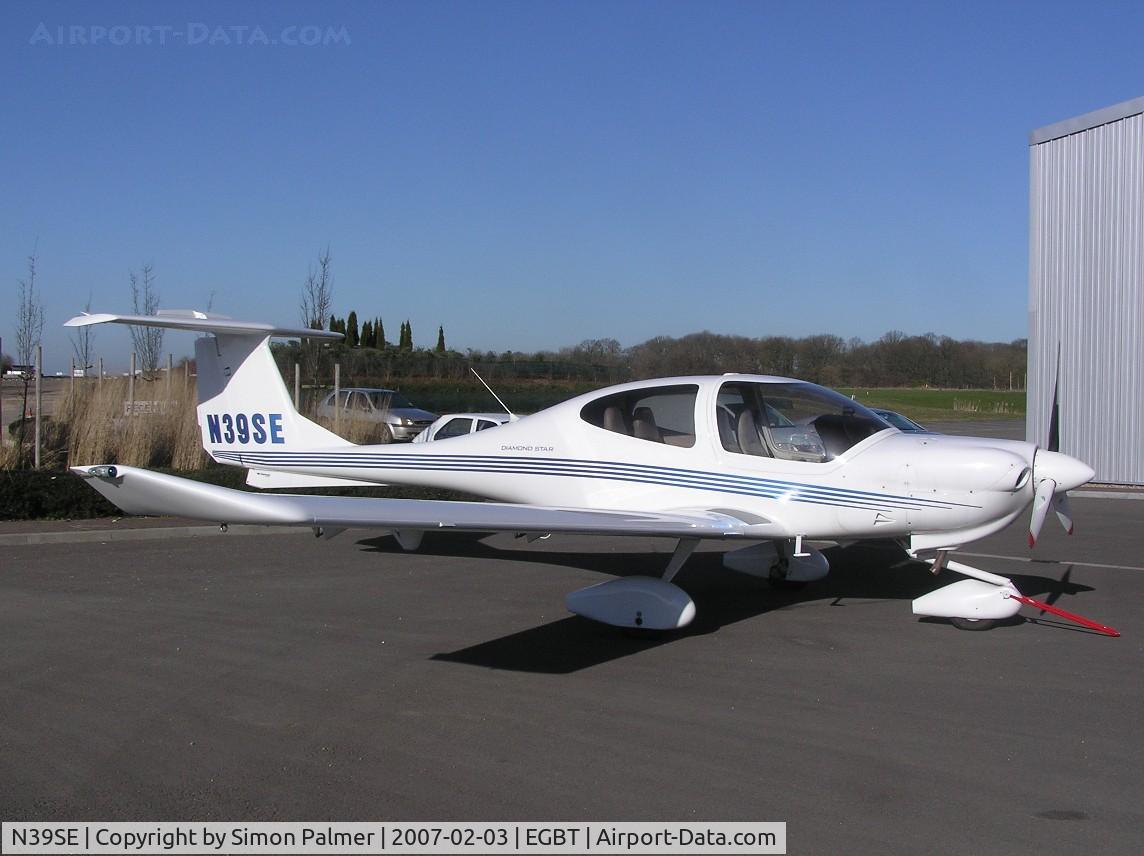 N39SE, 2003 Diamond DA-40 Diamond Star C/N 40.299, Diamond DA40 at Turweston