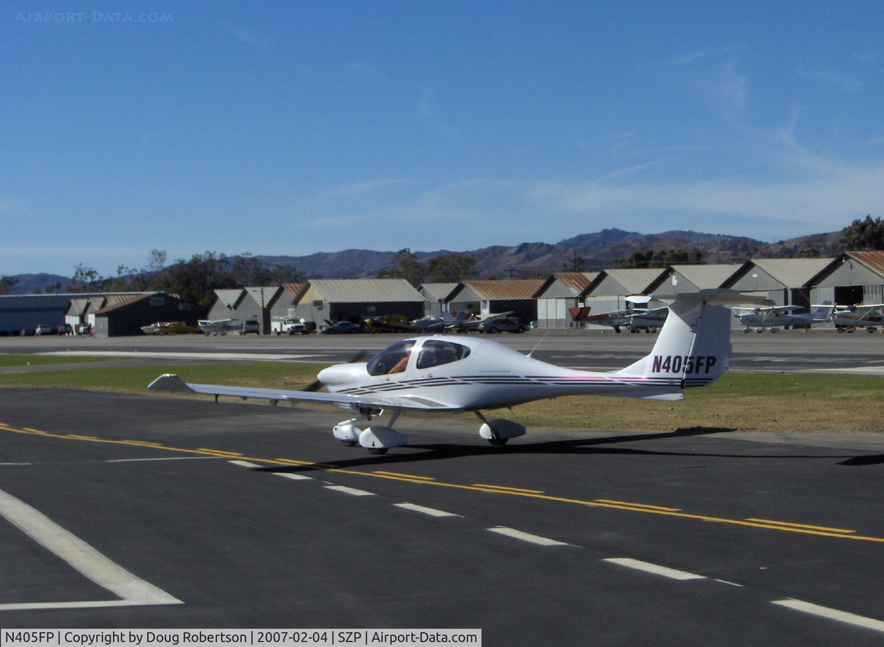 N405FP, Diamond DA-40F Diamond Star C/N 40.FC005, 2006 Diamond DA 40 FP DIAMOND STAR, Lycoming IO-360 180 Hp, Garmin G1000 flat glass panel, taxi to transient parking
