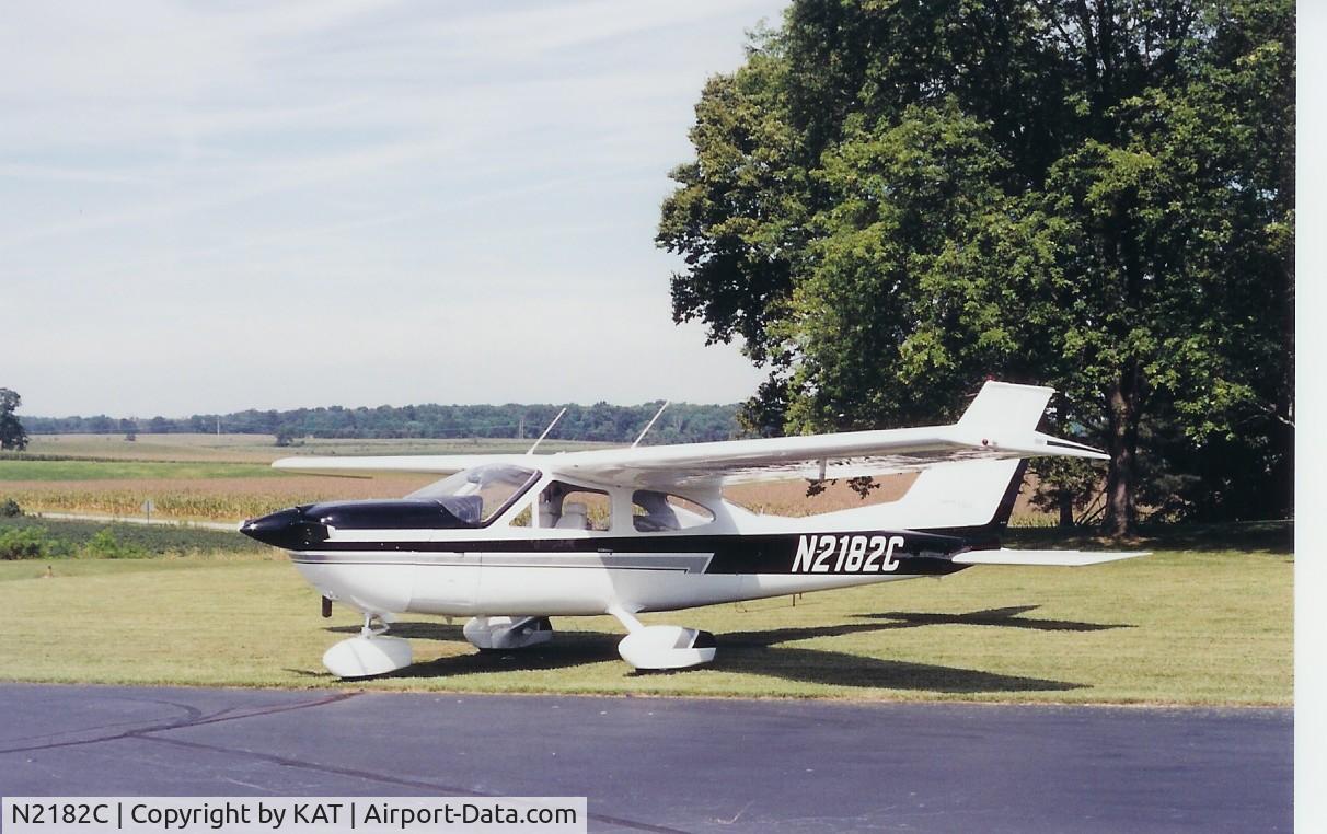 N2182C, 1978 Cessna 177B Cardinal C/N 17702749, nice