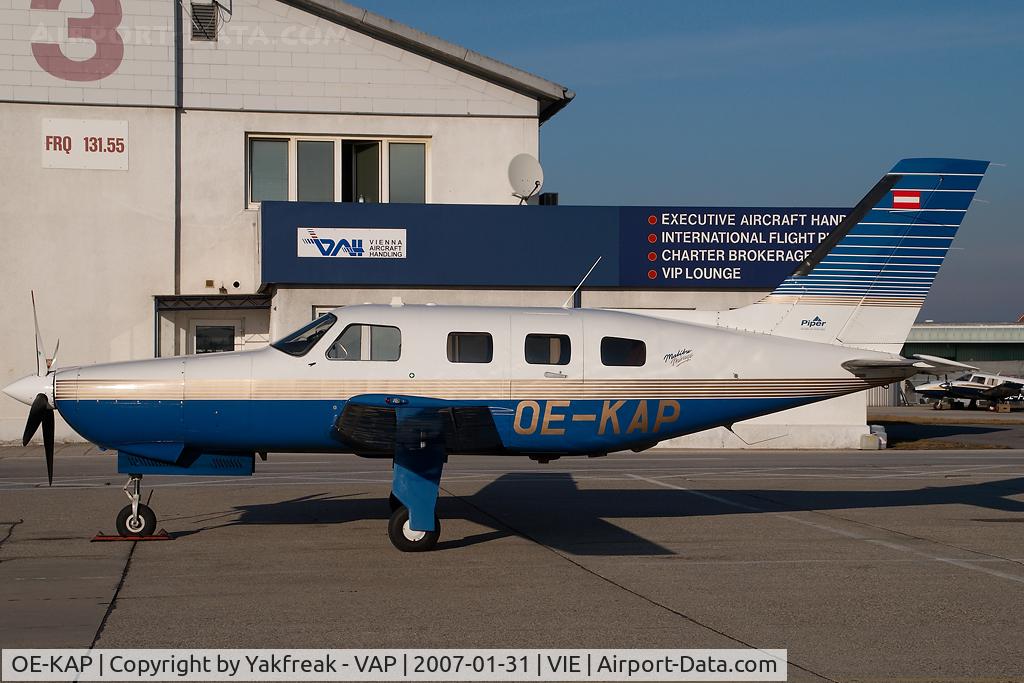 OE-KAP, Piper PA-46-350P Malibu Mirage C/N 46-36003, Piper 46 Malibu