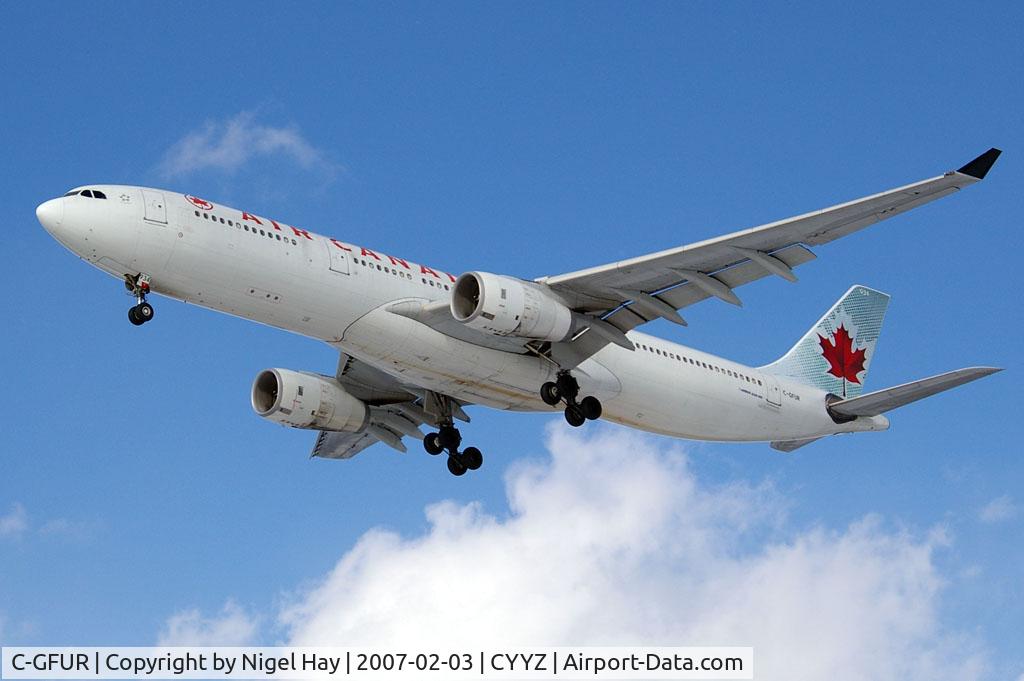 C-GFUR, 2000 Airbus A330-343 C/N 344, Arrival on RWY23