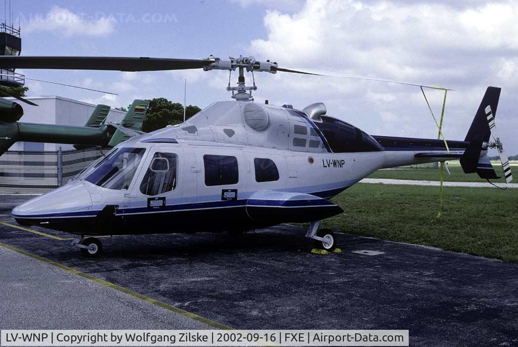 LV-WNP, Bell 222 C/N 47012, Scan from slide