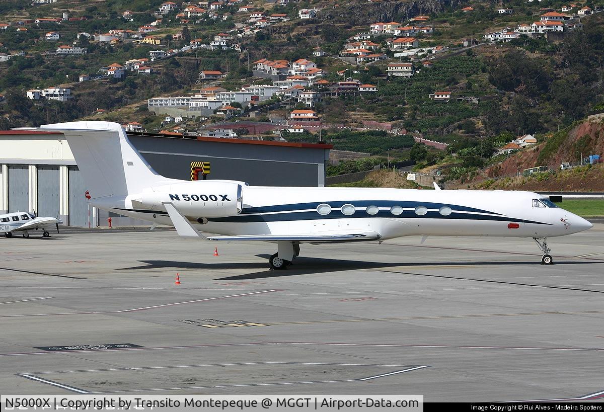 N5000X, 2000 Gulfstream Aerospace G-V C/N 611, Landing @ Funchal (LPMA)