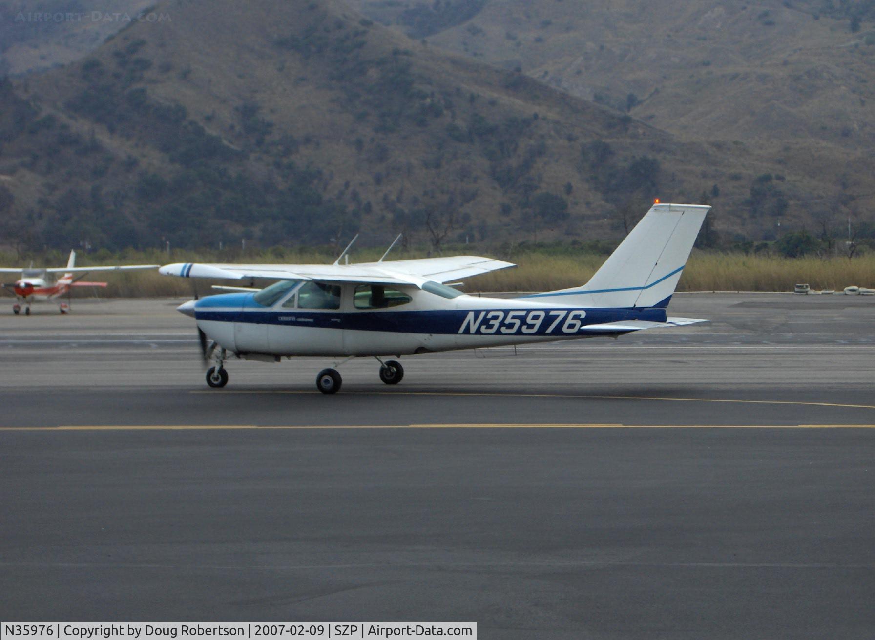 N35976, 1976 Cessna 177RG Cardinal C/N 177RG1087, 1976 Cessna 177RG CARDINAL, Lycoming IO-360-A1B6 200 Hp, taxi to rwy 22