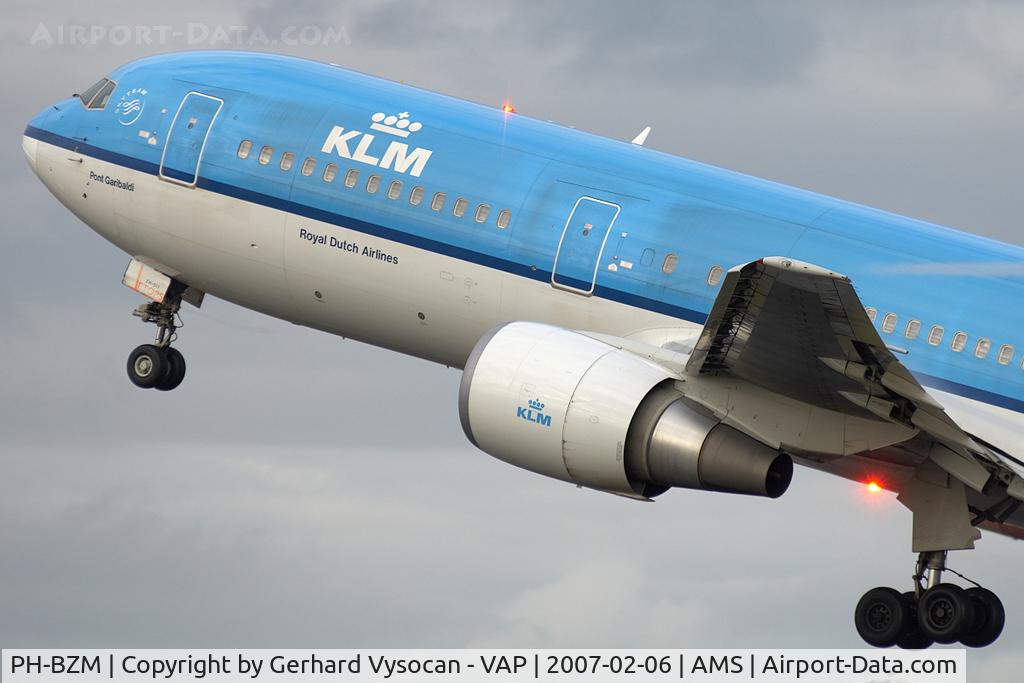 PH-BZM, 1999 Boeing 767-306/ER C/N 28884, good by Kaagbaan