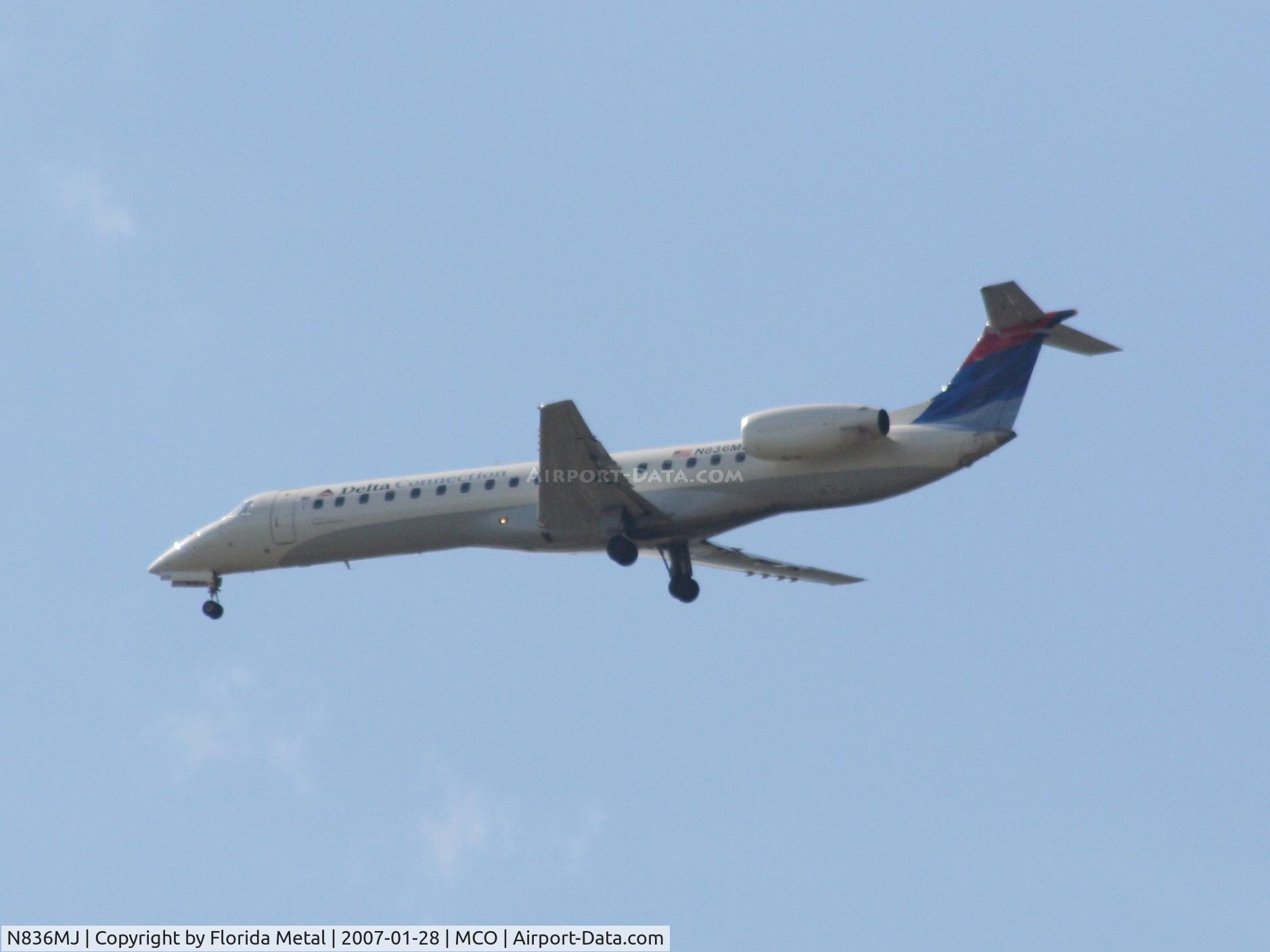 N836MJ, 2000 Embraer ERJ-145LR (EMB-145LR) C/N 145359, Delta Connection ERJ-145