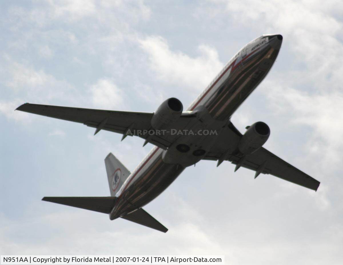 N951AA, 2000 Boeing 737-823 C/N 29538, Retro American 737-800