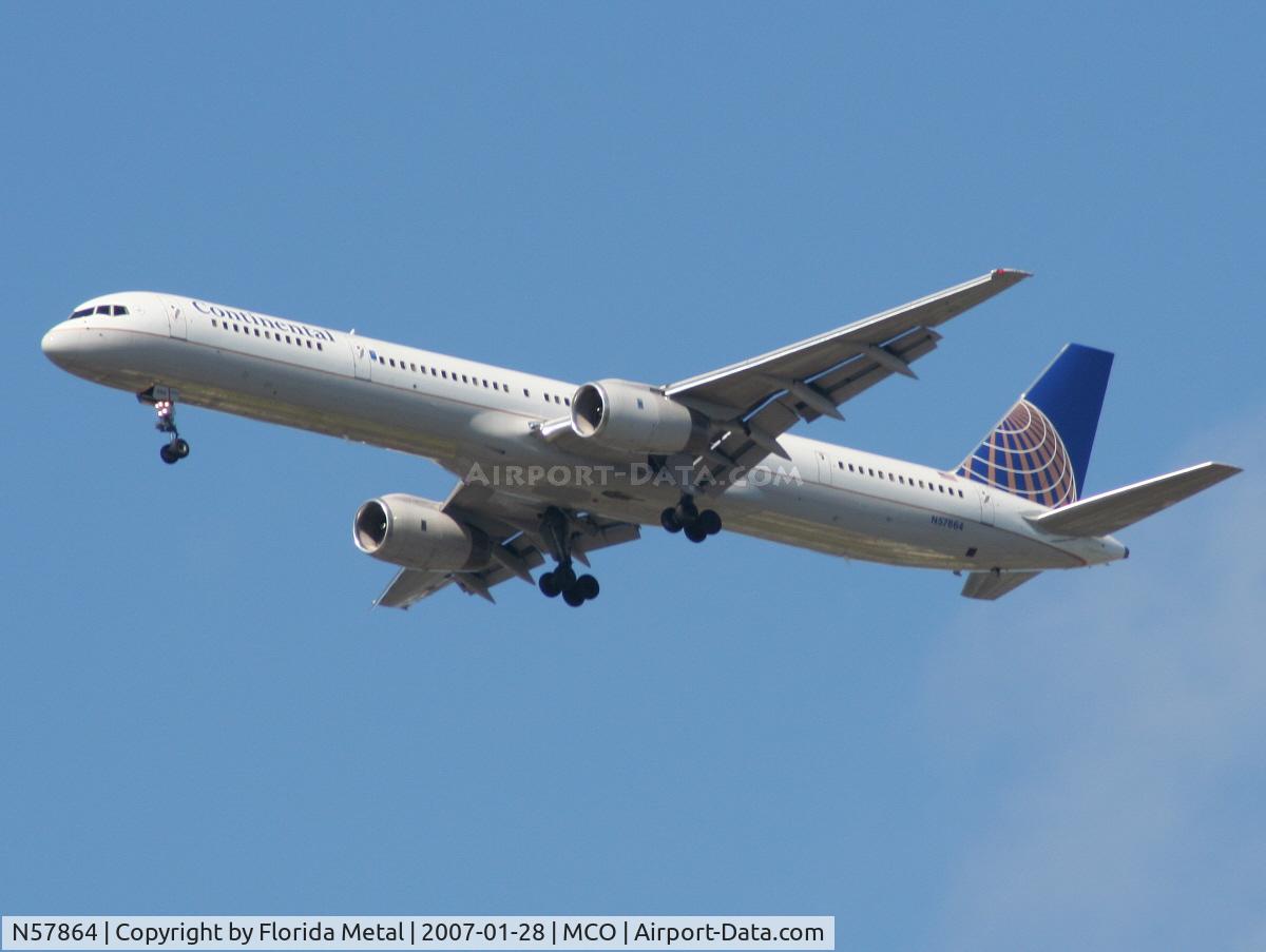 N57864, 2001 Boeing 757-33N C/N 32588, Continental 757-300