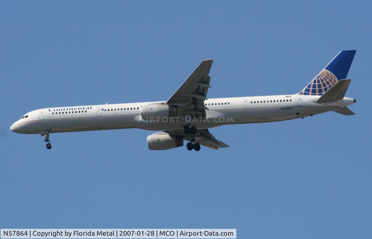 N57864, 2001 Boeing 757-33N C/N 32588, Continental 757-300