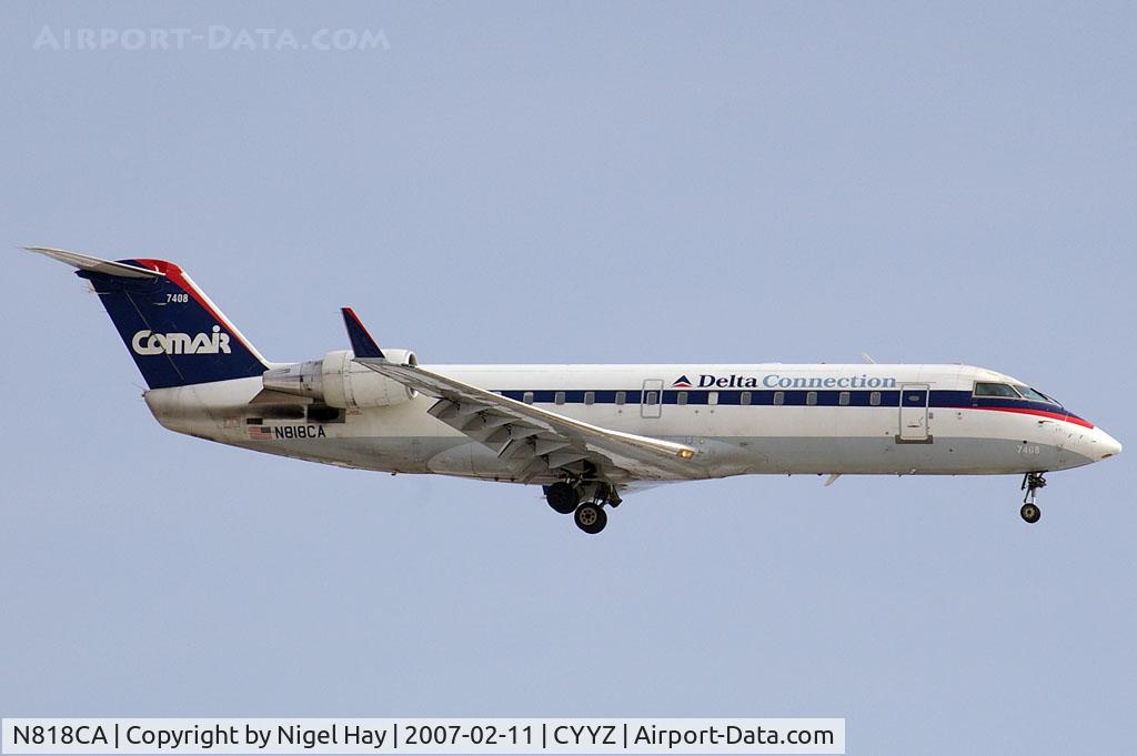 N818CA, 2000 Bombardier CRJ-100ER (CL-600-2B19) C/N 7408, Landing on Rwy 23