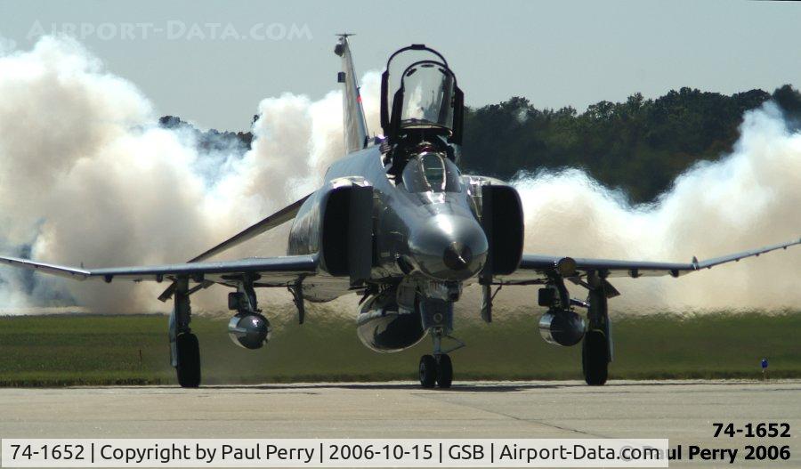 74-1652, 1974 McDonnell Douglas QF-4E Phantom II C/N 4911, Turning to the crowd.  You can clearly see the TISEO on the port wing, and the XCM boxes on the pylons.